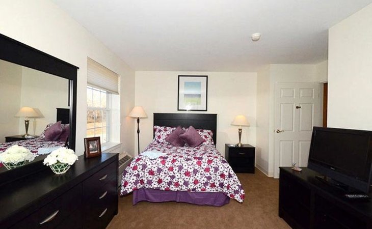 Atria Hertlin Place, Lake Ronkonkoma, NY 3