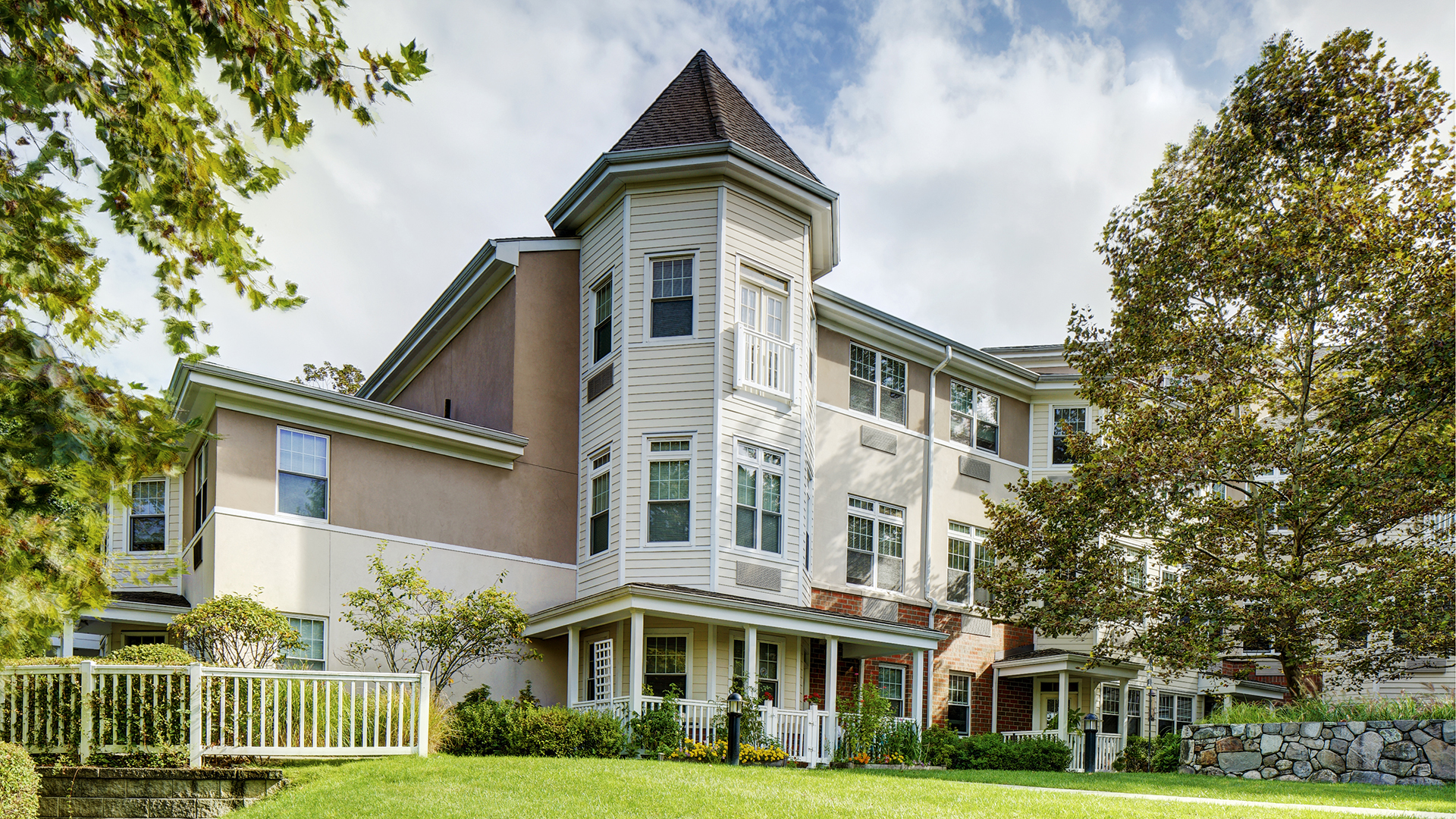 Atria Woodlands, Ardsley, NY 9