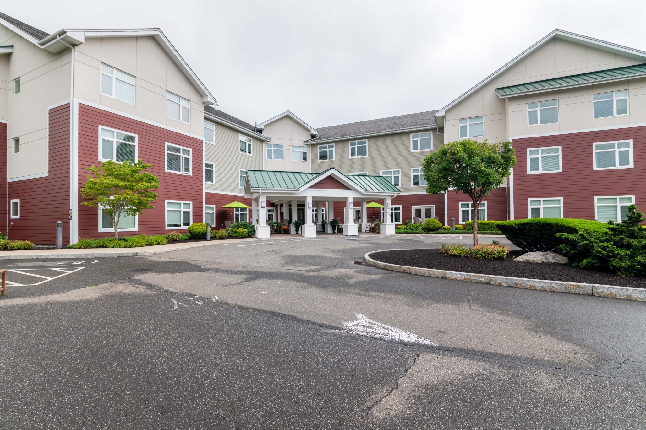 Benchmark Senior Living at Split Rock, Shelton, CT 7