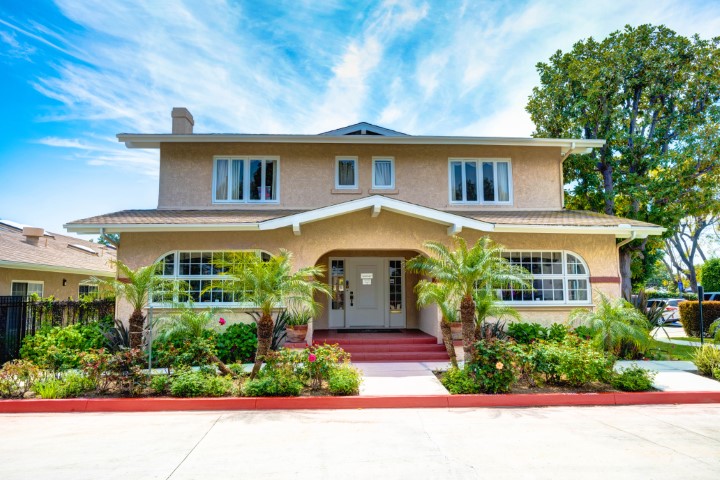 Crescent Landing at Fullerton Memory Care, Fullerton, CA 4