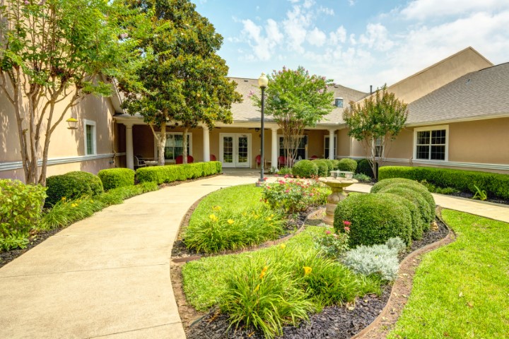 Dogwood Trails Assisted Living and Memory Care, Palestine, TX 12