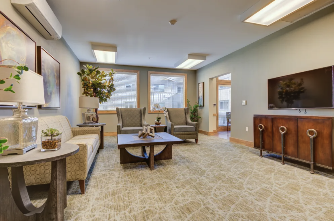 Juniper Springs Senior Living, Redmond, OR 5